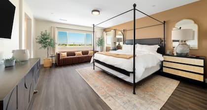 Park Cadiz - Professionally designed home close to festivals, tennis, and golf