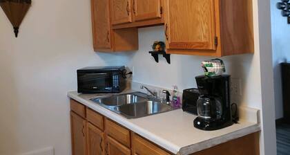 quiet,walking distance to gas Station, Grocery Store, Restaurant & Bars