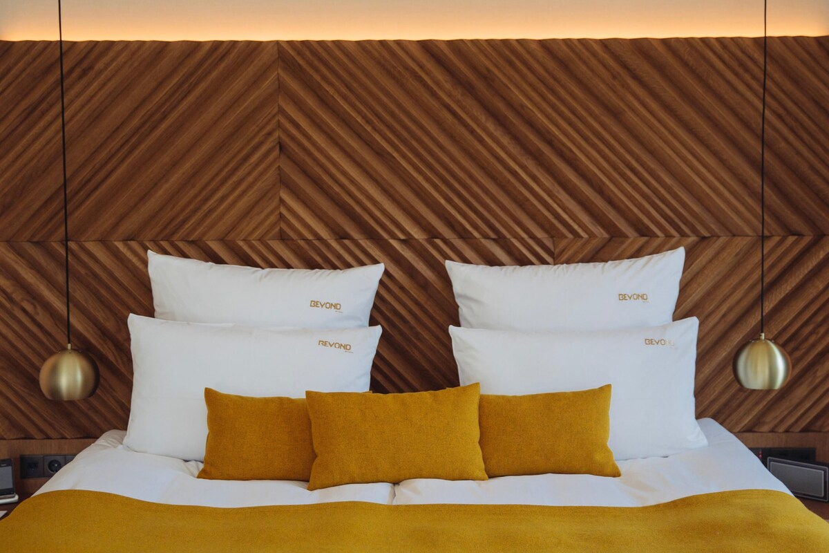 Egyptian cotton sheets, premium bedding, down comforters
