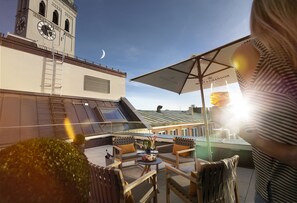 Executive Studio Suite, 1 King Bed, Non Smoking, Patio | Egyptian cotton sheets, premium bedding, down comforters - BEYOND by Geisel (Munich)