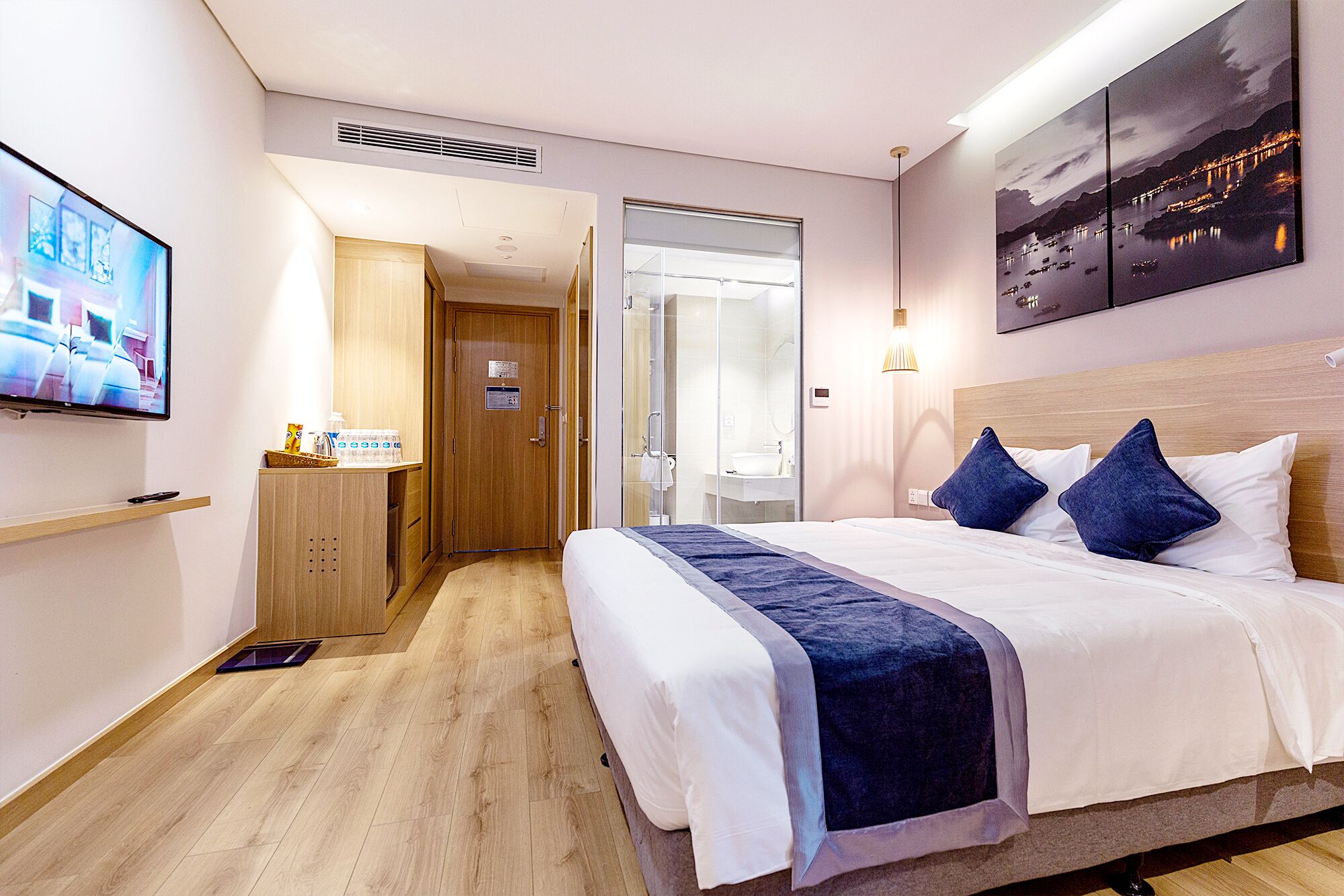 Phòng Tiêu chuẩn, 1 giường cỡ king | Bộ trải giường bằng vải cotton Ai Cập, bộ đồ giường cao cấp, minibar 