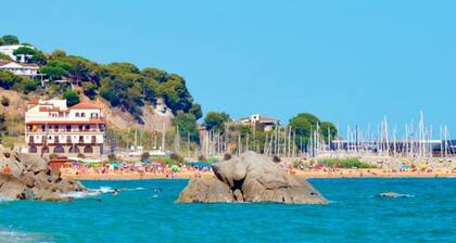 Elegant apt. p/4 pax 1 min from the beach with Wi-Fi