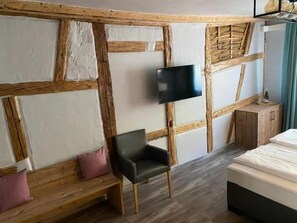 Exclusive Double Room | Travel crib, free WiFi, bed sheets - Hotel Blüchertal (Bacharach)