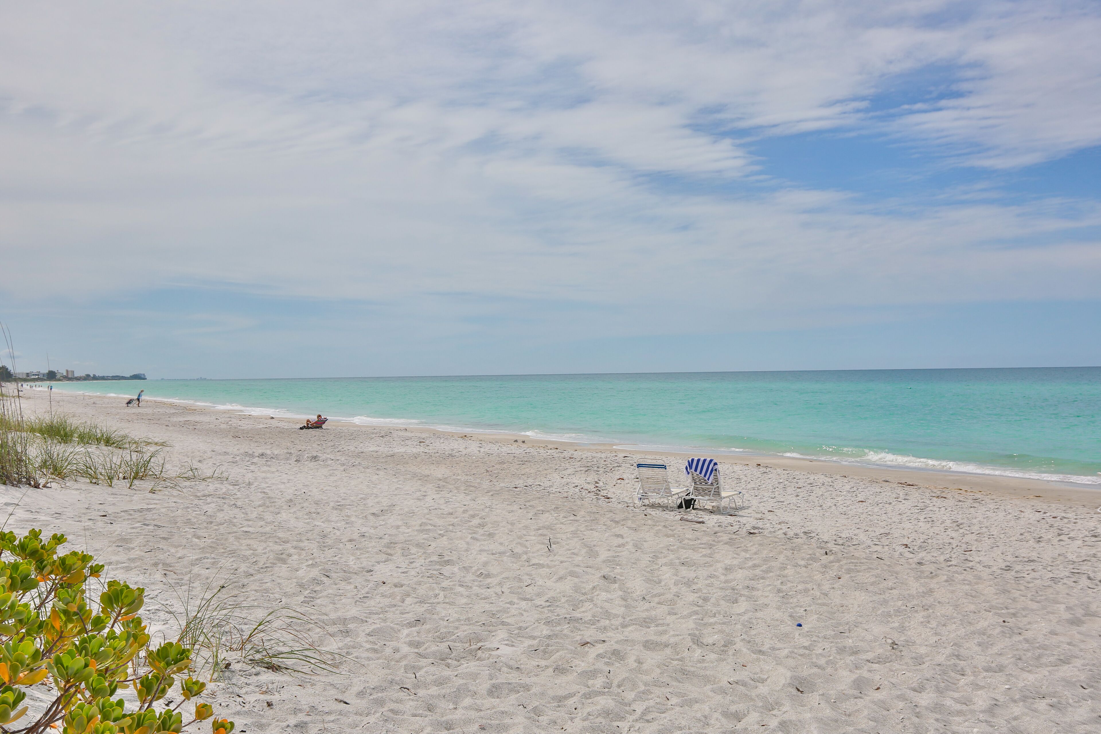 Easy, Breezy Beach Getaway!
