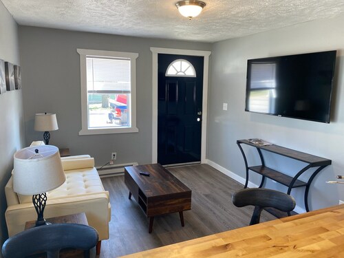 1 bedroom with office or 2nd bedroom