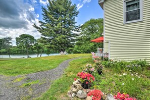 Property grounds - Ocean Inlet Cottage w/ Deck & Grill! (West, Bath)