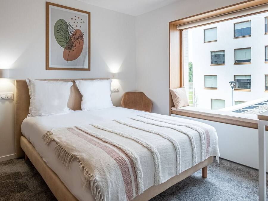 Double Room | In-room safe, desk, laptop workspace, soundproofing