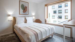 Double Room | In-room safe, desk, laptop workspace, soundproofing