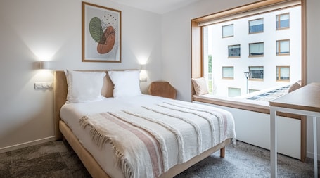 Double Room | In-room safe, desk, laptop workspace, soundproofing