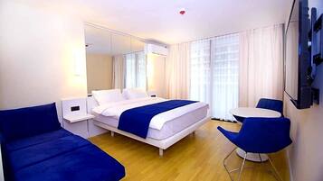 1 bedroom, iron/ironing board, free WiFi