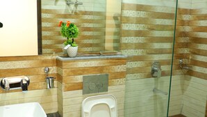 Apartment, 3 Bedrooms, Accessible, Smoking | Bathroom - Shivoham Yoga Retreat - Spacious and Fully Equipped Apartment in Tranquil Area (Rishikesh)