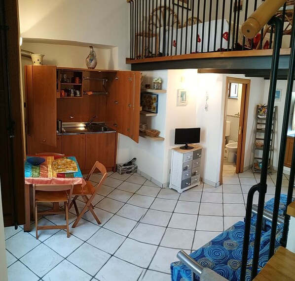 Apartment, 1 Bedroom, Patio, Ocean View | Lounge