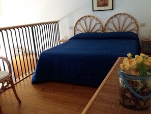 Room - Nice Studio in the Historic Center (Lipari)