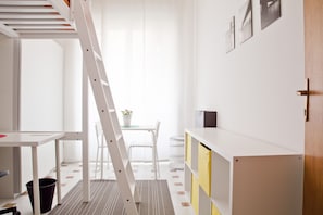 ห้องพักรวม, 1 ห้องนอน, ระเบียง | 1 ห้องนอน