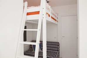 Dortoir partagé, 1 chambre, balcon | 1 chambre