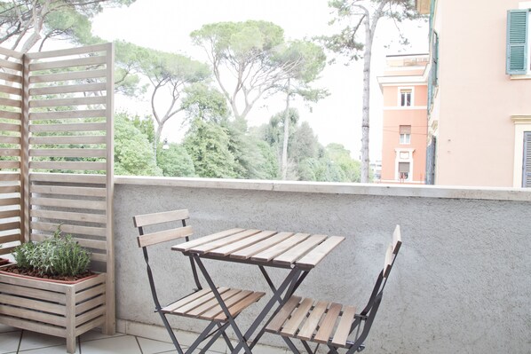 Shared Dormitory, 1 Bedroom, Balcony | Dining - Kamchu Apartments Single Room Villa Ada 5 (Rome)