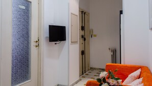 Dormitorio compartido, 1 habitación, frigorífico | Interior