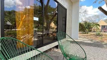 Shared Dormitory, 1 Bedroom, Accessible, Terrace | Kawasan hartanah