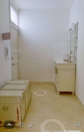 公寓, 2 間臥室, 陽台, 城市景觀 | 樓層平面圖