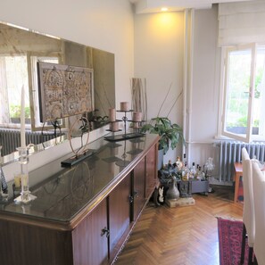 Living room - Modern Bohemian Apt 2 Bdr-fenerbahce-by The Sea (Istanbul)