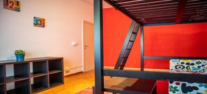 Slaapzaal, 1 slaapkamer, koelkast | 1 slaapkamer