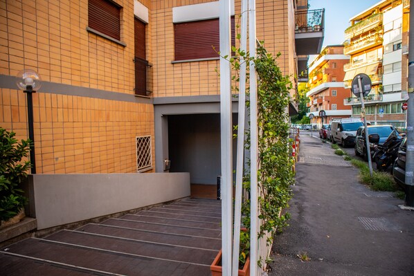 Dormitorio condiviso, 1 camera da letto, frigorifero | Esterni