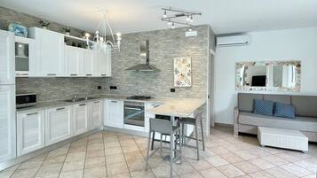 Vila, 3 kamar tidur, kolam renang pribadi, pemandangan kebun | Interior