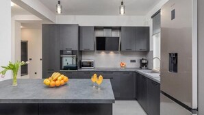 House, 3 Bedrooms, Accessible, Private Pool | Interior - Villa D Pula 3-bedrooms Luxury Accomodation (Pula)