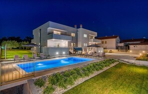 Casa, 3 camere da letto, accessibile ai disabili, piscina privata | Piscina | Piscina all'aperto, una piscina riscaldata