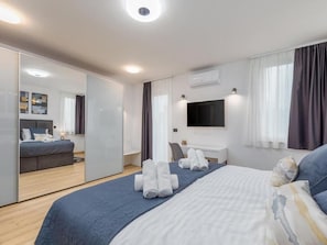 Ferienhaus, 3 Schlafzimmer, barrierefrei, eigener Pool | 3 Schlafzimmer, WLAN