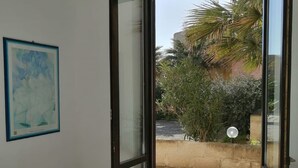 House, 1 Bedroom, Smoking, Patio - Casetta in Centro Paese a 2 Passi Dalla Piazza Matrice (Favignana)