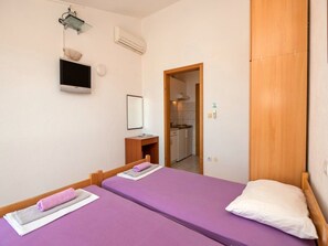 Apartment, 1 Bedroom, Balcony | 1 bedroom - Charming 1 Bedroom Apartment in Makarska (Makarska)