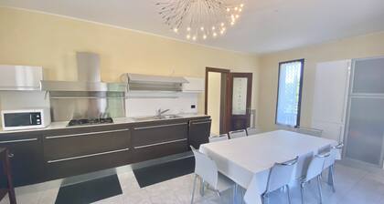 Beautiful Villa With Large Outdoor in Isola Albarella