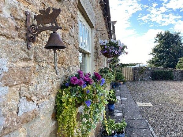 Cottage, 1 King Bed | Exterior