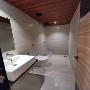 Kamar Double Standar, 1 kamar tidur | Kamar mandi