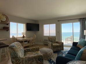 Smart-TV, DVD-Player, Stereoanlage