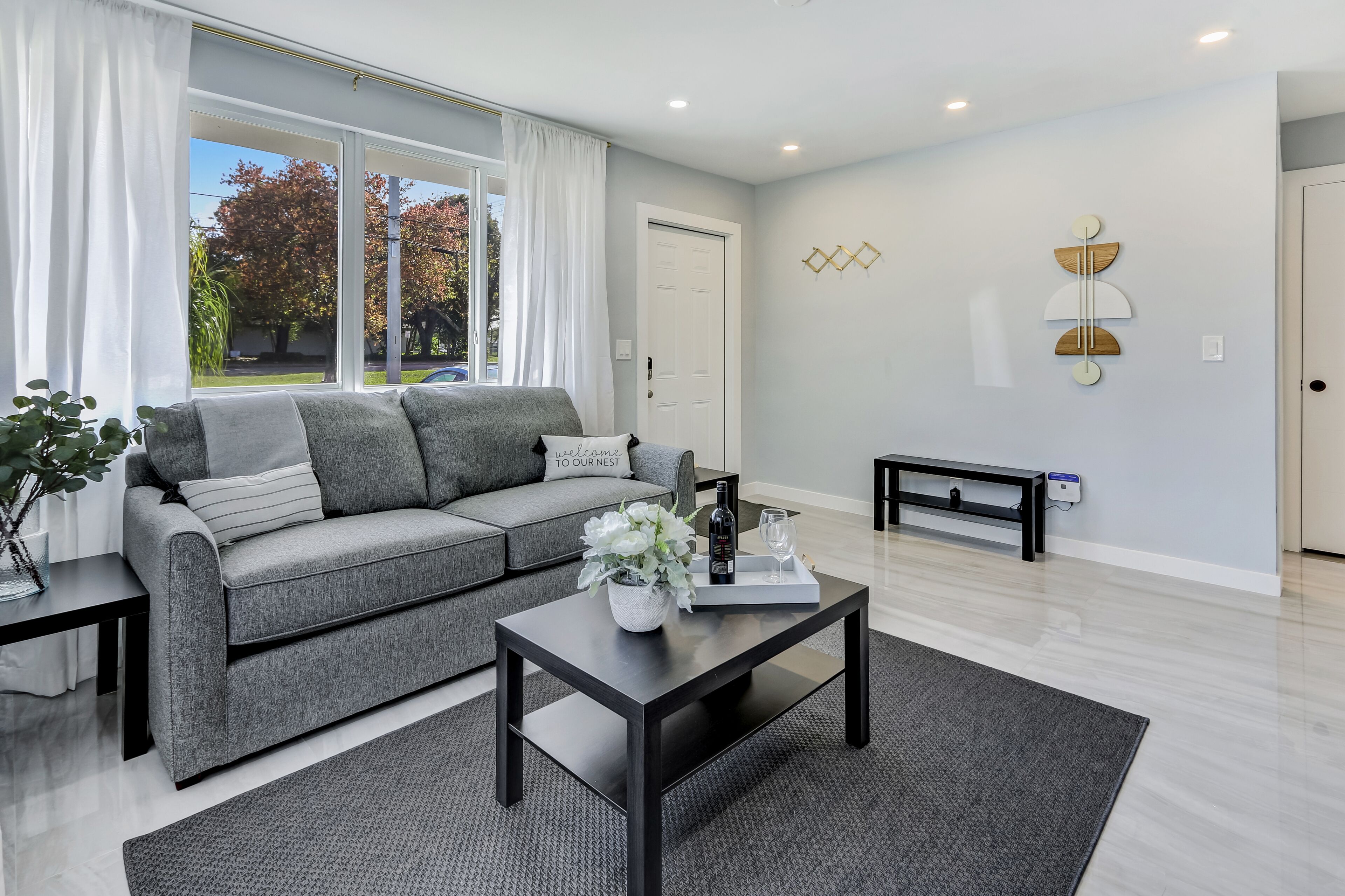 Lakeside Dream: Trendy design & Near Beach
