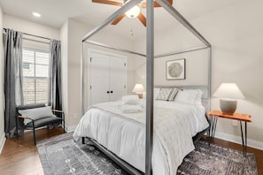 3 habitaciones, tabla de planchar con plancha, wifi y ropa de cama 