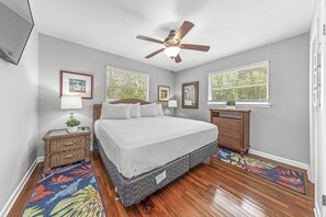 4 عدّة غرف نوم ومكواة/لوح كي وواي فاي وملاءات أسرّة