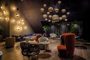 Bar (on property) - Motel One Ulm (Ulm)