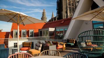 Bar (in der Unterkunft)