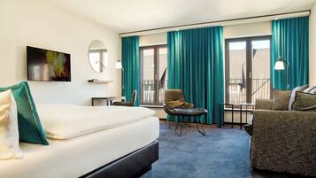 Schallisolierte Zimmer, kostenloses WLAN, Bettwäsche