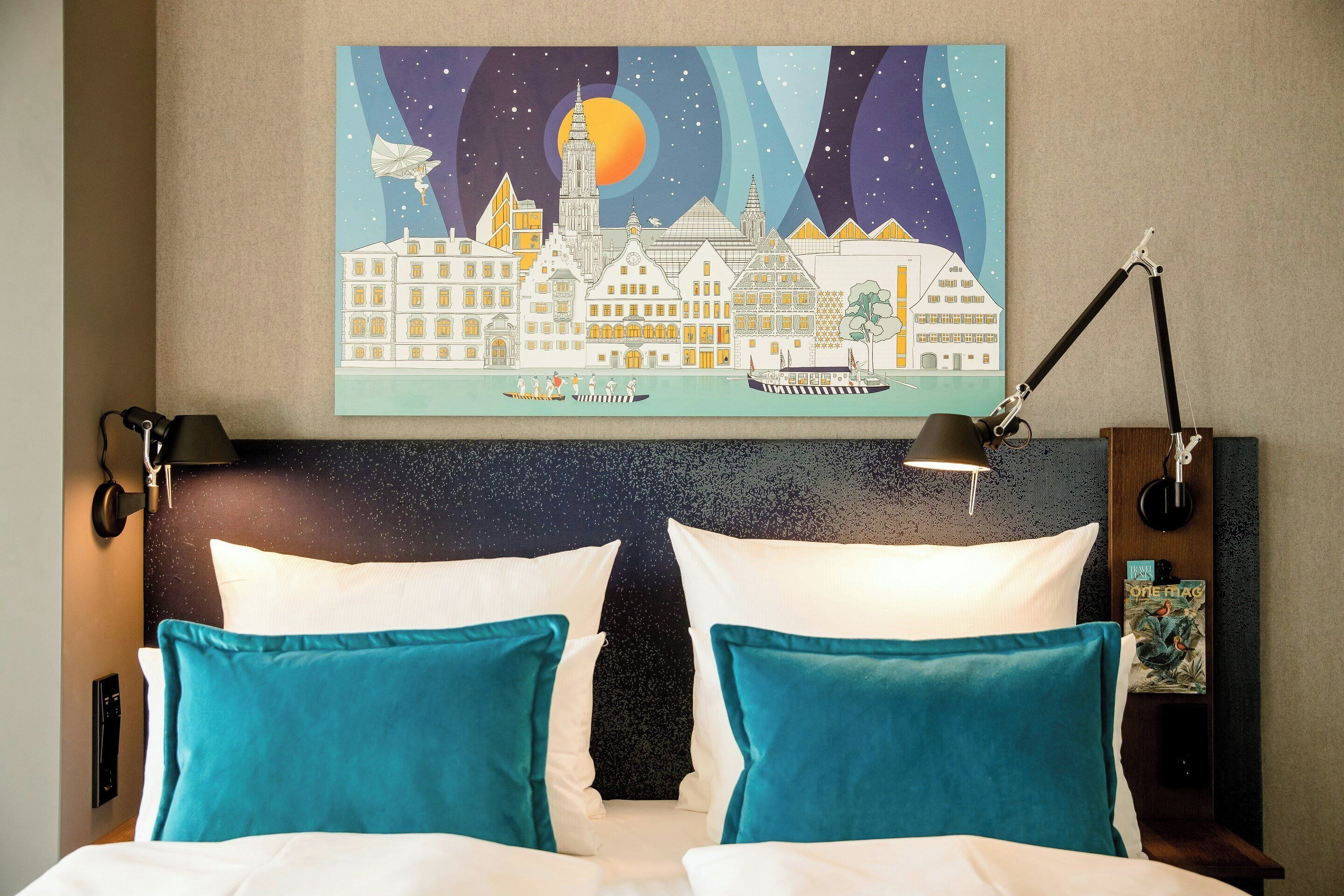 Soundproofing, free WiFi, bed sheets