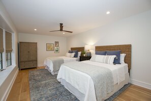 4 bedrooms, iron/ironing board, free WiFi, bed sheets