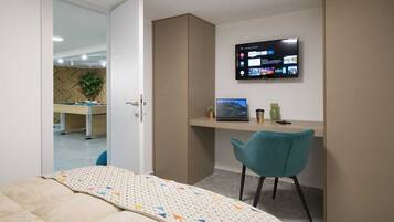 2 bedrooms, desk, soundproofing, iron/ironing board