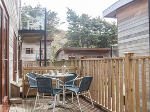 Cottage | Interior - 11 Towan Valley (Truro)