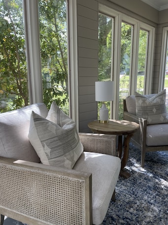 Interior. The Townie near Sweetland- Beautifully renovated, PERFECT LOCATION!