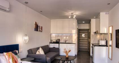 Phaedrus Living Seaside Luxury Flat Athina 118