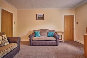 Fernseher, Kamin, Arbeitsbereiche