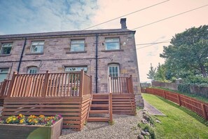 Exterior - Host & Stay | No.6 Tulip Cottage (Bamburgh)